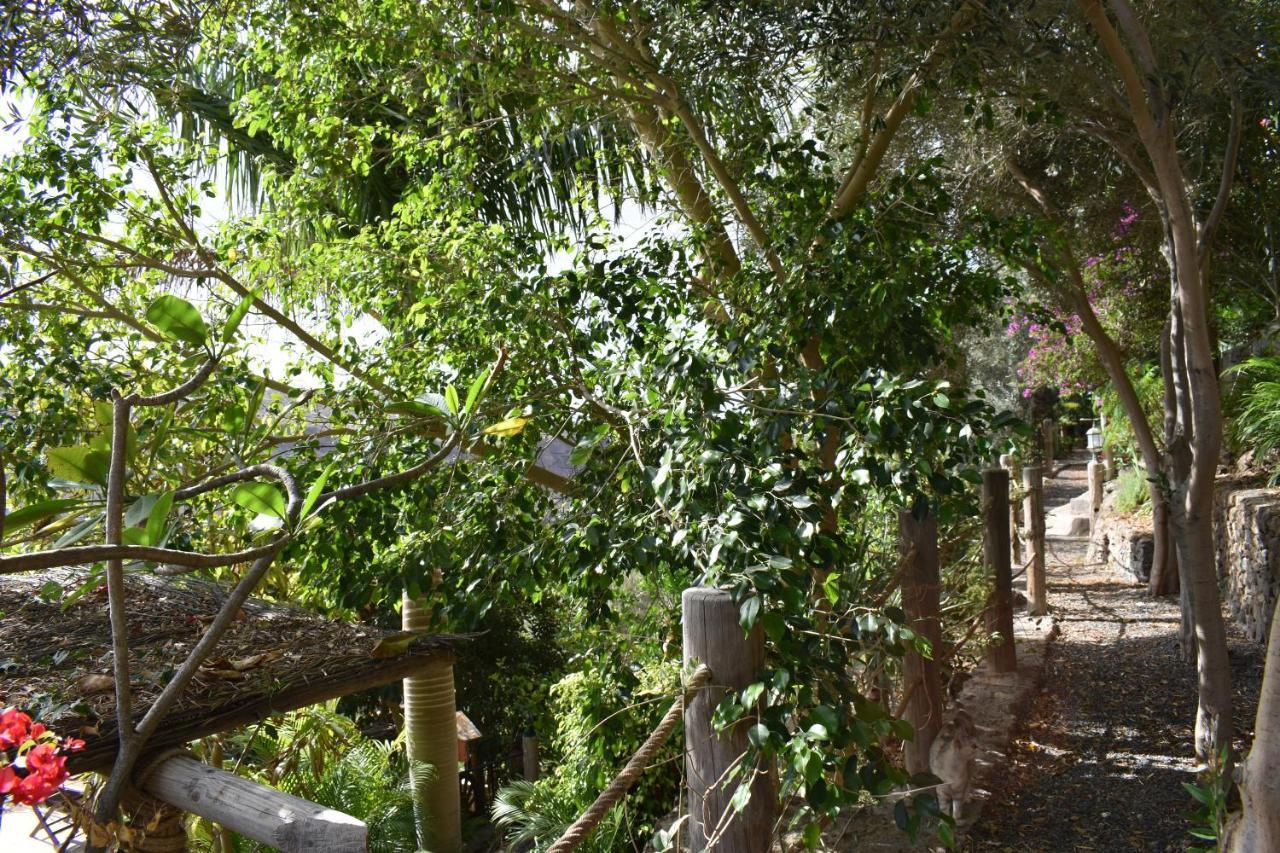 Romantica San Bartolomé Luaran gambar